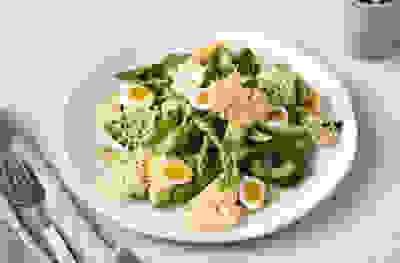 Asparagus salad with quails eggs and gruyère crisps