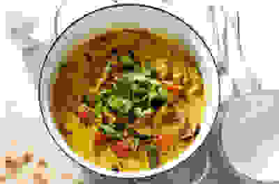 Aubergine & lemongrass curry