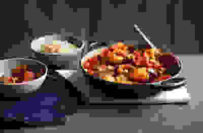 Aubergine, chickpea & red pepper curry