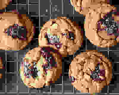 How to make soft and fudgy cookies