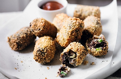 Black pudding croquettes with homemade brown sauce