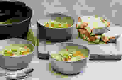 Cacio e pepe leek & potato soup