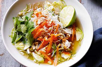 Chilli noodle soup recipe