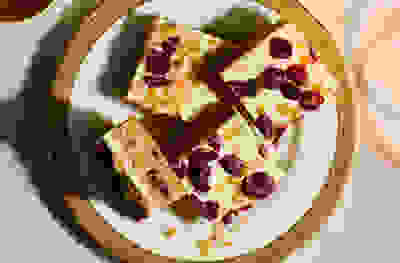 Free From 4 Cranberry & Orange Blondies