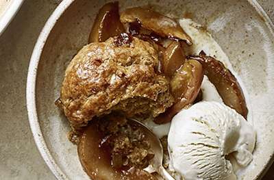 Gingery pear, apple and pecan cobbler 