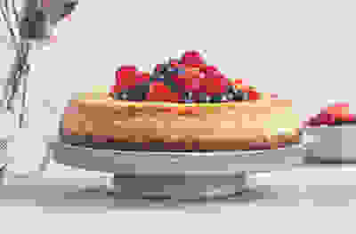 Lemon cheesecake with summer berries