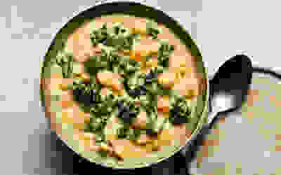 Lemony kale & chickpea soup