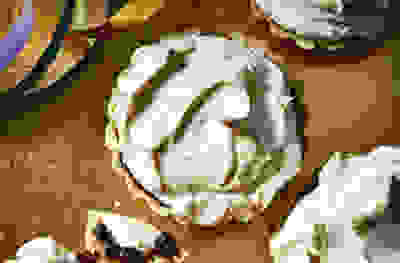 Mincemeat meringue tarts