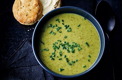 Pea & broccoli soup with chive scones