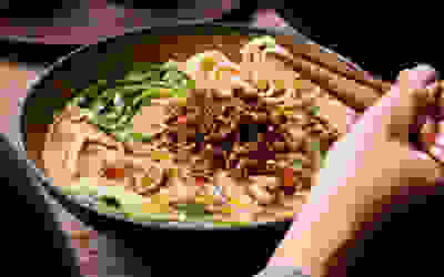 Pork and mushroom tantanmen