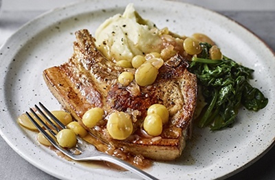 Pork chops with grape agrodolce