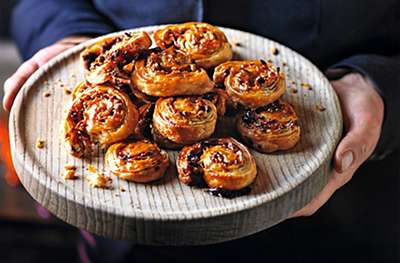 Puff pastry Catherine wheels