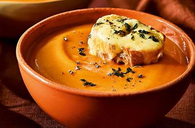 Roast squash & chilli soup with Gruyère toasts