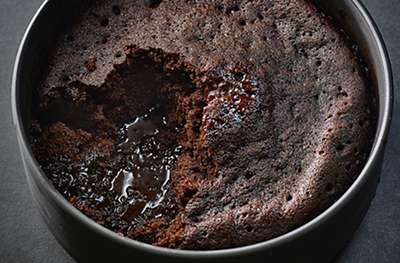 Self-saucing chocolate pudding