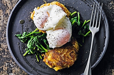 Spicy potato rosti with spinach & poached eggs