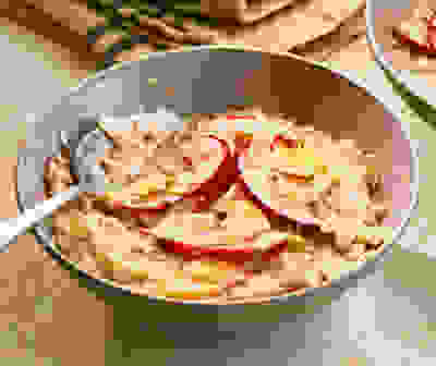 Apple, cardamom & tahini porridge