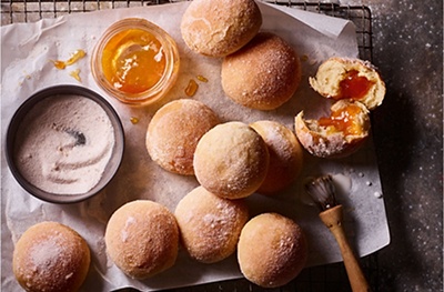 Baked doughnuts with cardamom & apricot