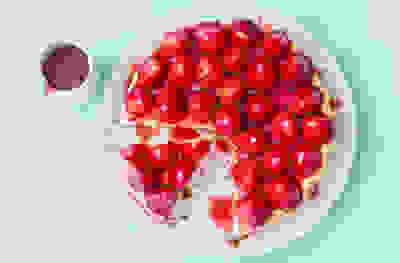 Baked strawberry cheesecake