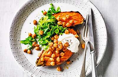 Baked sweet potatoes with spiced chickpeas