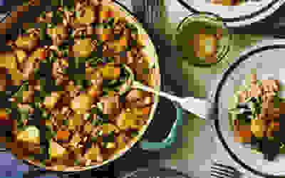 Beef meatball massaman