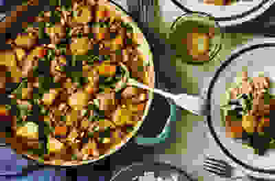 Beef meatball massaman