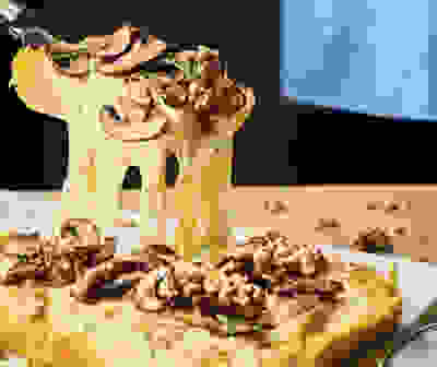 Bianca with mushrooms, walnuts & truffle Detroit-style pizza