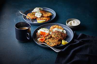 Cabbage & blue cheese pikelets