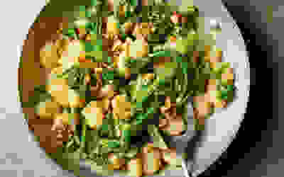 Spicy prawn tacos 