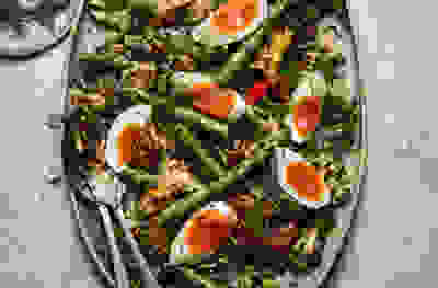Chargrilled vegetable & asparagus salad with jammy eggs