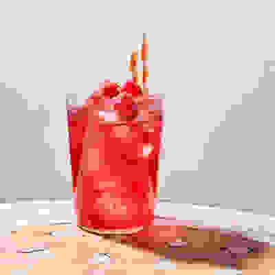 Cherry & raspberry iced tea