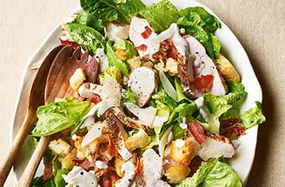 Flamegrilled chicken & bacon caesar salad
