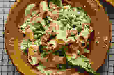 Chicken, pancetta and pea pasta bake