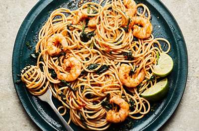 Chilli prawn pasta with spinach & lime