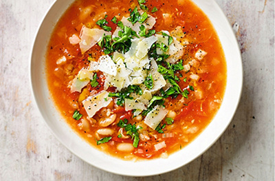 Chunky cannellini bean & pancetta soup