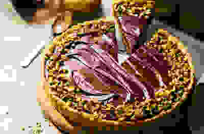Dubai-style chocolate & pistachio tart