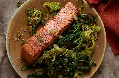 Fairtrade lapsang souchong, ginger & misomarinated grilled salmon with sesame cabbage