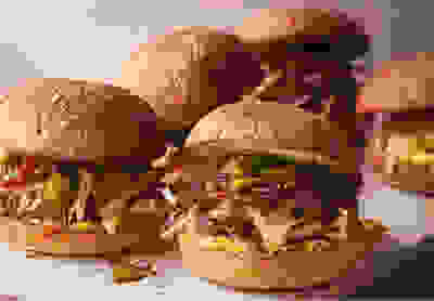 Beef & caramelised onion sliders