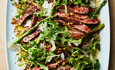 Steak tagliata with asparagus & lentils