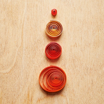 How to make a quilled tree decoration step 3