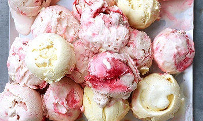 Easy raspberry ripple ice cream