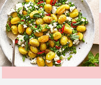 Fried gnocchi with peas, mint, feta and chilli