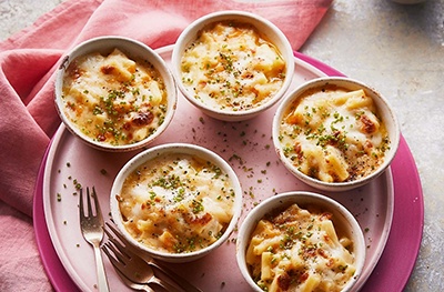 Truffle mac and cheese pots