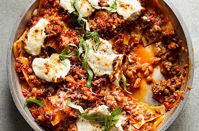 One-pan beef lasagne with ricotta & basil