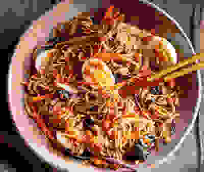 Korean spicy noodles (bibim guksu)