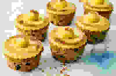 Lemon simnel cupcakes
