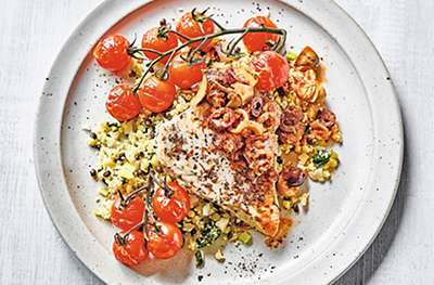 Mediterranean-style grilled tuna & couscous