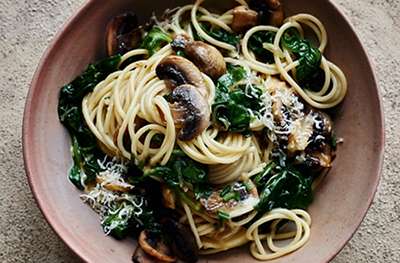 Mushroom, spinach & miso butter spaghetti