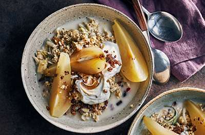 Overnight oats with cardamom-poached pears, peanut butter & granola 