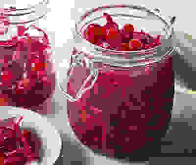 Pickled red cabbage & cranberries