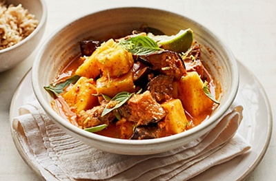 Pineapple & aubergine red curry